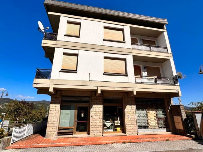 Appartamento quadrilocale in vendita in Piazza Sisto Predieri, Baragazza, Castiglione dei Pepoli