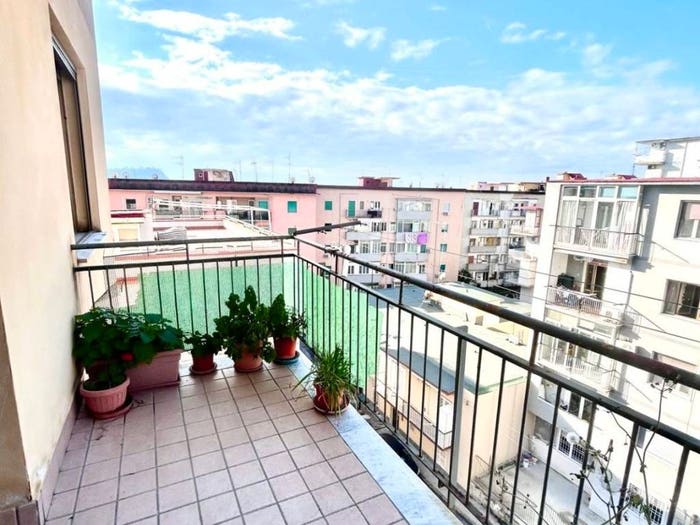 Appartamento trilocale in vendita in Via Ascanio, Bagnoli, Napoli