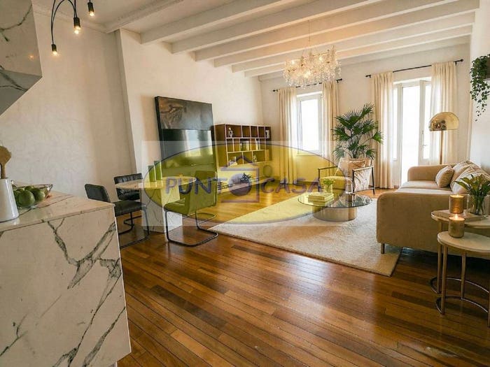 Appartamento con 5 locali in vendita in Centro Storico, Lodi