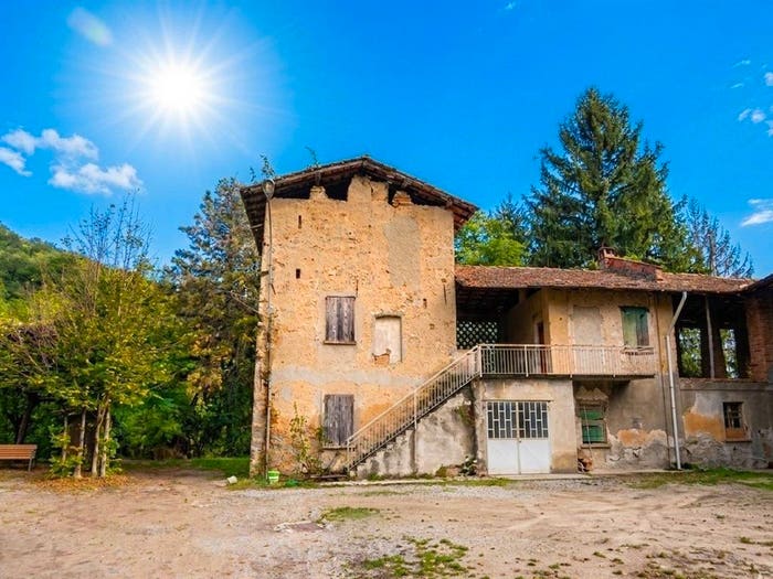 Casa con 6 locali in vendita in Via Albareda, Lomaniga, Missaglia