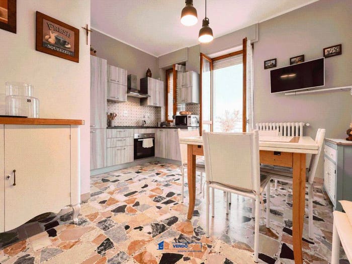 Appartamento quadrilocale in vendita in Via AstiNizza, Centro, Costigliole d'Asti