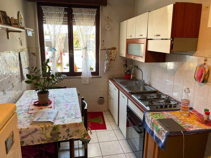 Casa trilocale in vendita in Via Lura, Centro, Lurate Caccivio