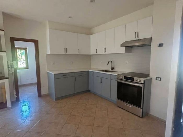 Appartamento trilocale in vendita in Via delle Dalie, Villaggio Giornalisti Poggio, Anzio