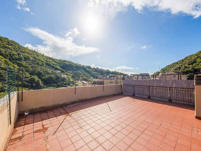 Casa con 6 locali in vendita in Via Alessandro Manzoni, Centro, Albisola Superiore