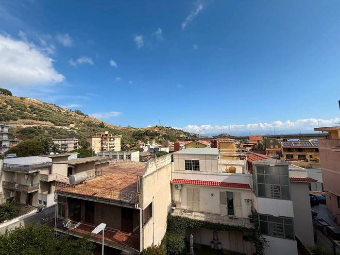Appartamento trilocale in vendita in Bordonaro Cumia, Messina