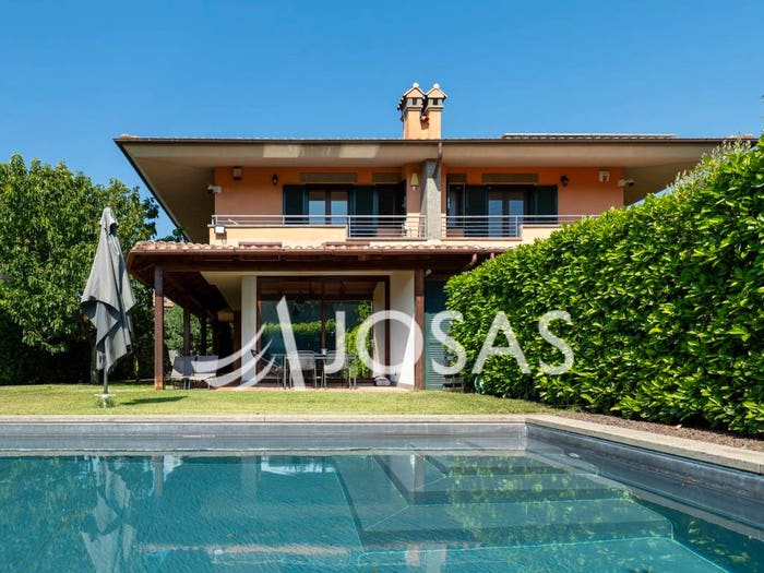 Casa trilocale in vendita in Via Terre dei Consoli, Monterosi