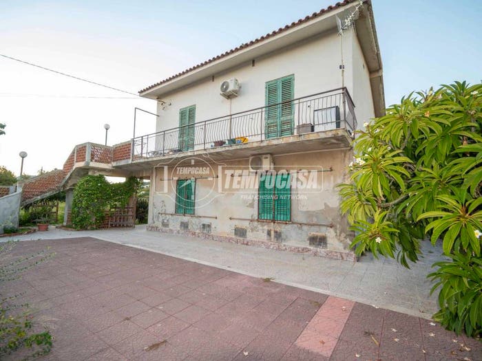 Appartamento quadrilocale in vendita in Via margi cda granatari, Torre Faro, Messina