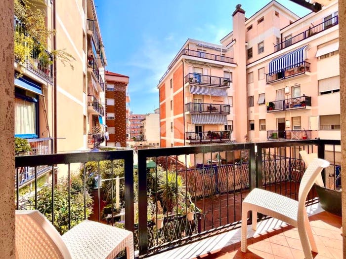 Appartamento trilocale in vendita in Via Alcide de Gasperi, Centro, Albenga