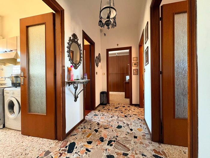 Appartamento trilocale in vendita in Via Alessandria, Crosione, Pavia