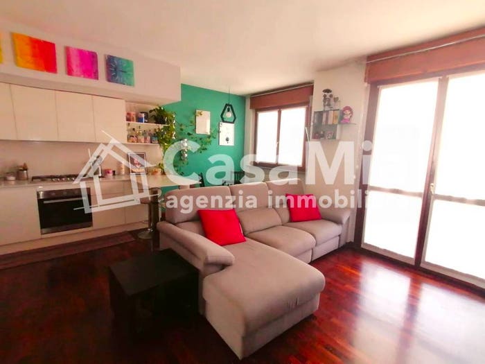 Appartamento trilocale in vendita in Via Romagna, Nuovo Ospedale San Paolo, Legnano