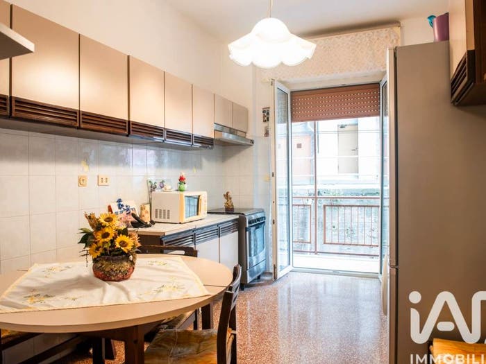 Appartamento con 5 locali in vendita in Via Napoli, Oregina, Genova