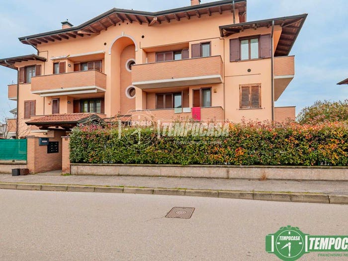 Appartamento trilocale in vendita in Viale Cesare Vignati Mairano, Mairano, Casaletto Lodigiano