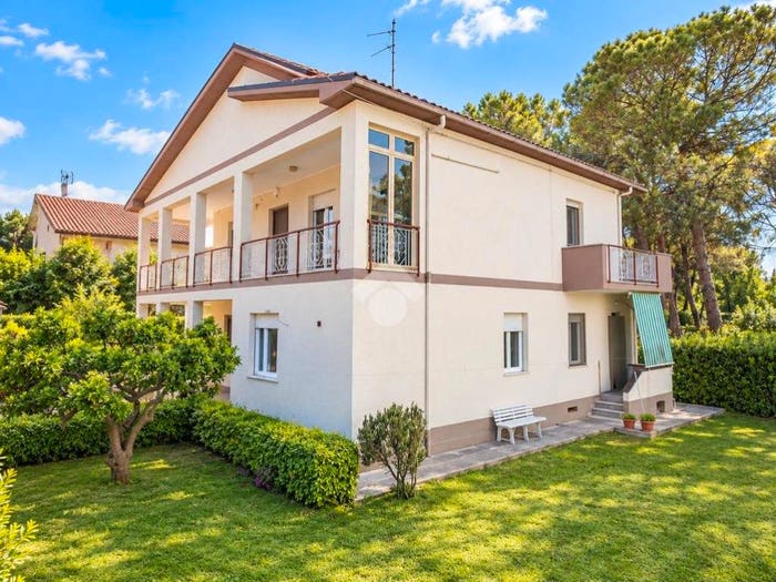 Appartamento quadrilocale in vendita in Via A Labriola, Vestina Chiarini, Montesilvano