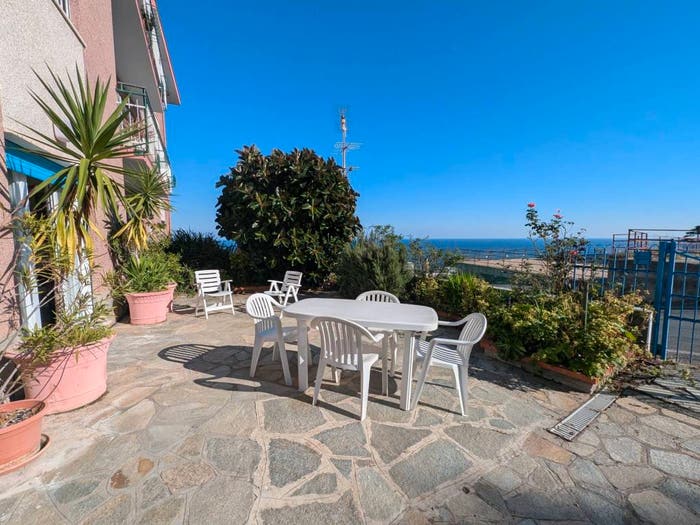 Appartamento quadrilocale in vendita in Via Punta Tacuara, Laigueglia