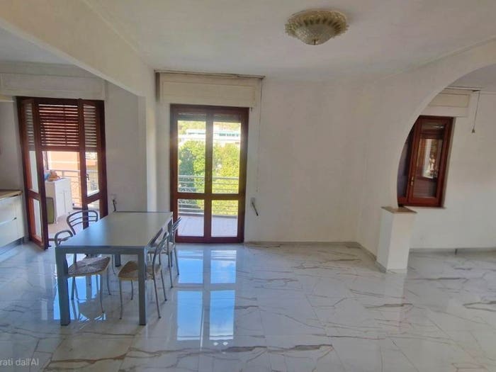 Casa con 6 locali in vendita in Viale XX Settembre, Stadio Sant'Antonio Marasio, Carrara