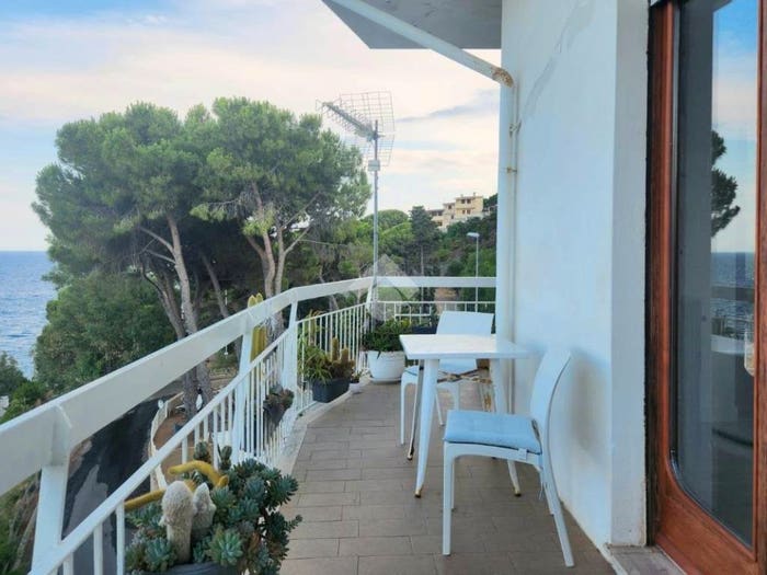 Appartamento trilocale in vendita in Via San Martino, Copanello, Stalettì