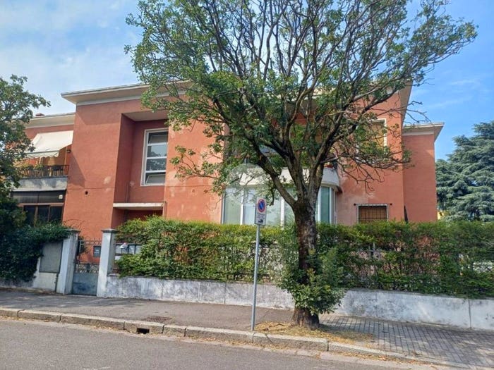 Appartamento quadrilocale in vendita in Via Gaetano Cresseri, Villaggio Ferrari Duca degli Abruzzi, Brescia