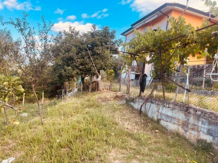 Appartamento trilocale in vendita in Intignano, Alatri