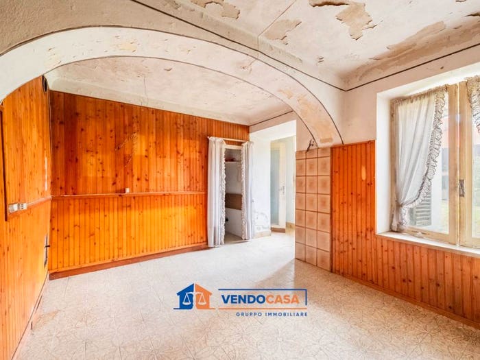 Casa con 6 locali in vendita in Via Bartolomeo Prieri, Centro, Peveragno