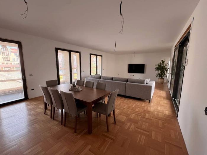Appartamento con 5 locali in vendita in Via Giacomo Matteotti, Centro, Abano Terme