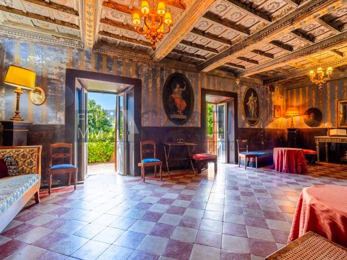 Casa con 6 locali in vendita in Viale Stanislao Aureli, Moricone
