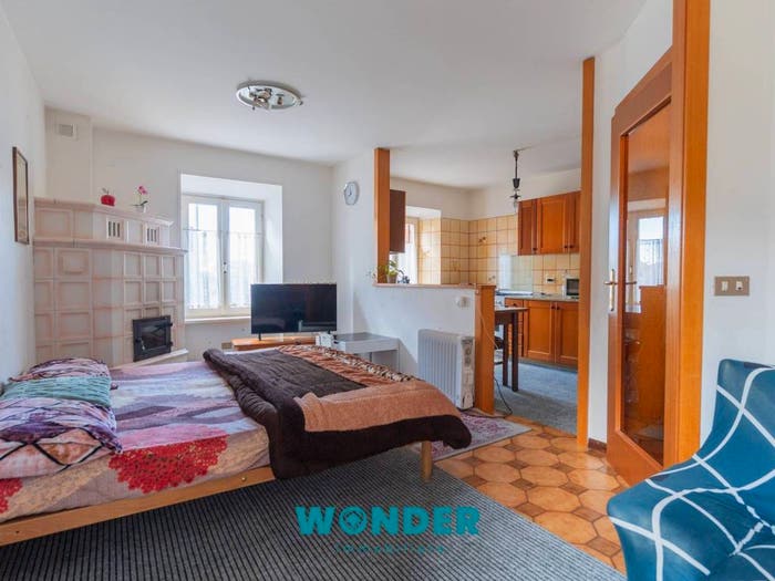Casa con 6 locali in vendita in Via Aprile, Centro, RonzoChienis