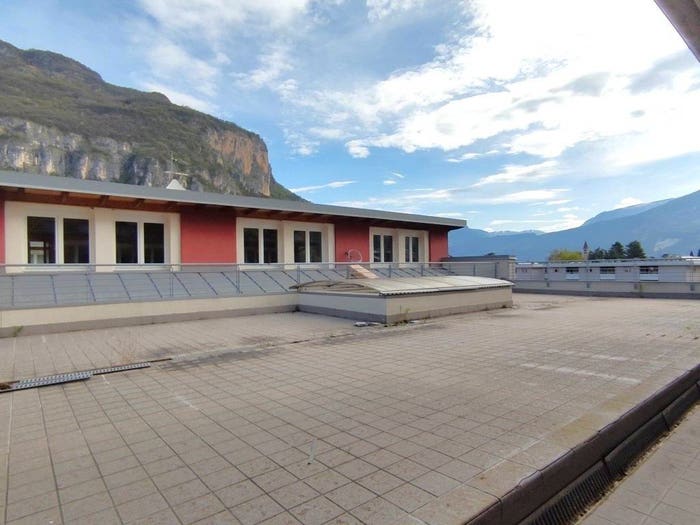 Casa con 5 locali in vendita in Via del Garda, Mori