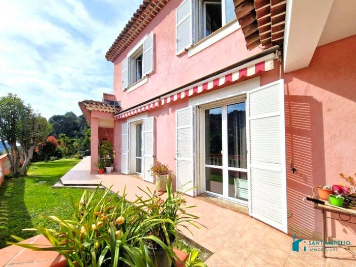 Casa con 6 locali in vendita in Soldano
