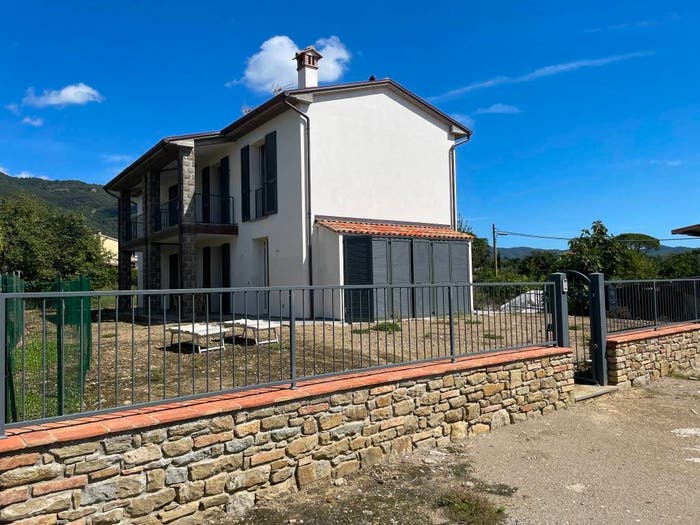 Casa quadrilocale in vendita in Via Alessandro Codivilla, Centro, Castiglion Fiorentino