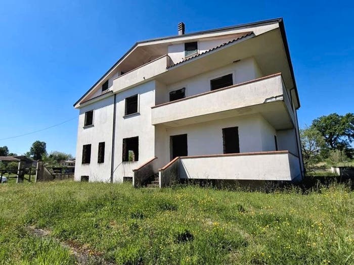 Casa con 6 locali in vendita in Via Croce Valledonna snc, Centro, Isola del Liri