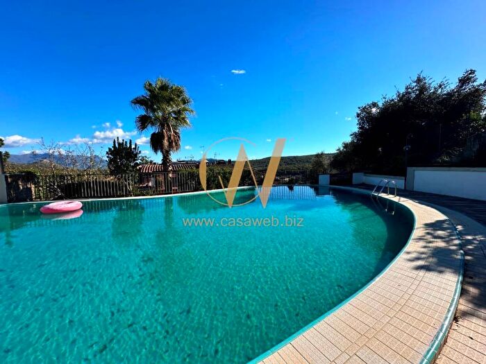 Casa con 6 locali in vendita in Via Vitagliano Rossetti, Casertavecchia Casola, Caserta