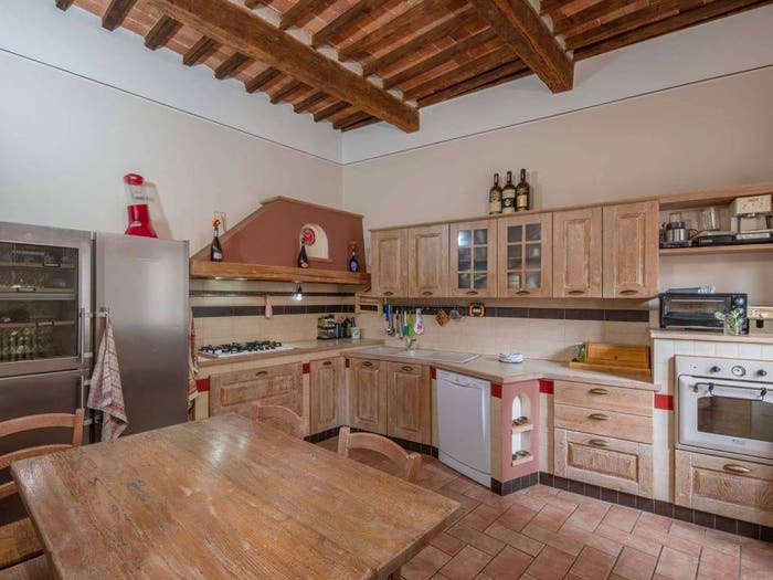 Appartamento con 5 locali in vendita in Via Giovanni XXIII, Centro, Castel del Piano