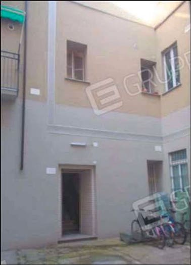 Appartamento con 5 locali in vendita in Via Zenone, Centro, Tortona