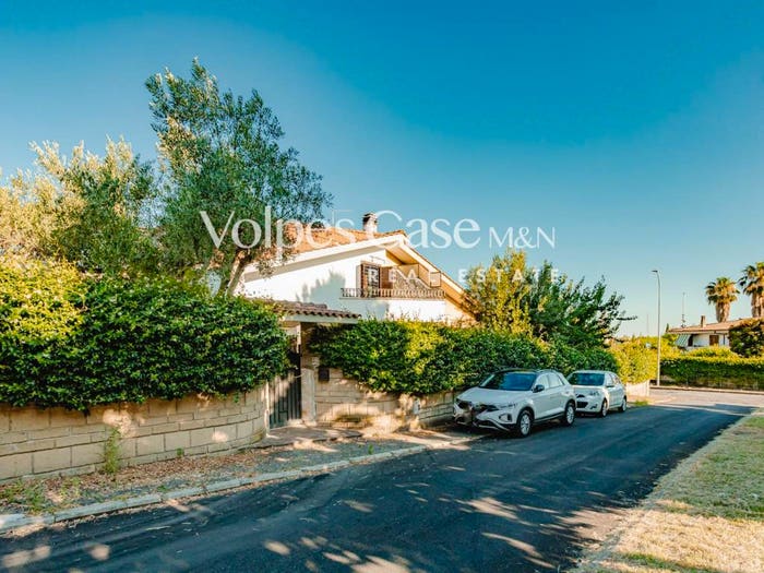 Casa con 5 locali in vendita in Piazza Monte Cervialto, Colleverde, Guidonia Montecelio