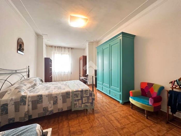 Appartamento trilocale in vendita in Via Capitano Michele Fiorillo, Marina di Carrara, Carrara