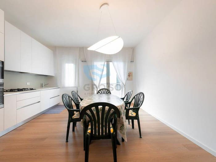 Appartamento trilocale in vendita in Via Andrea Bafile, Lido Centro Ovest, Jesolo