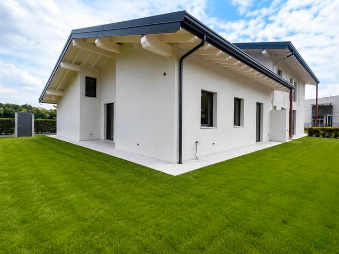 Casa quadrilocale in vendita in VIA JSMAYR, Cavernago