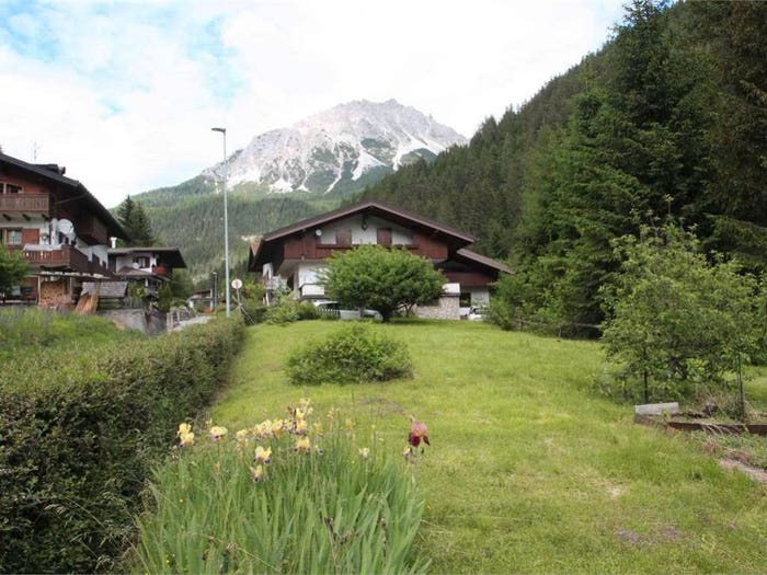 Casa con 6 locali in vendita in Via Caduti di Cima Vallona, Sega, Comelico Superiore