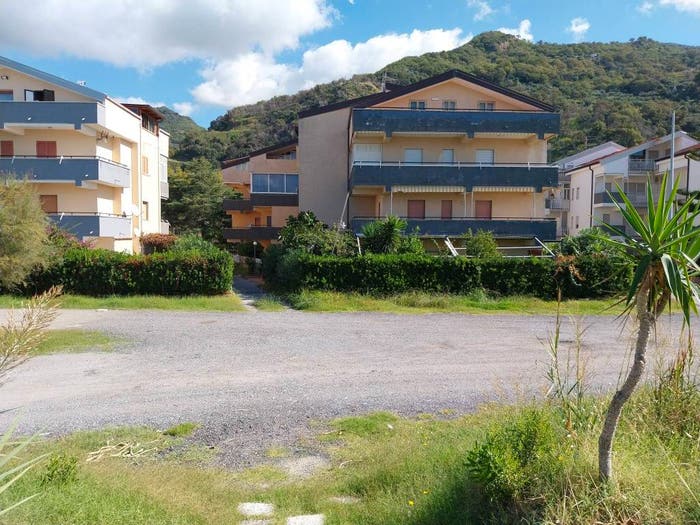 Appartamento con 5 locali in vendita in Torremezzo Di Falconara, Falconara Albanese