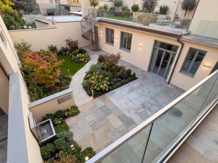 Casa con 6 locali in vendita in Piazza Maria Bambina, Centro Storico, Lissone