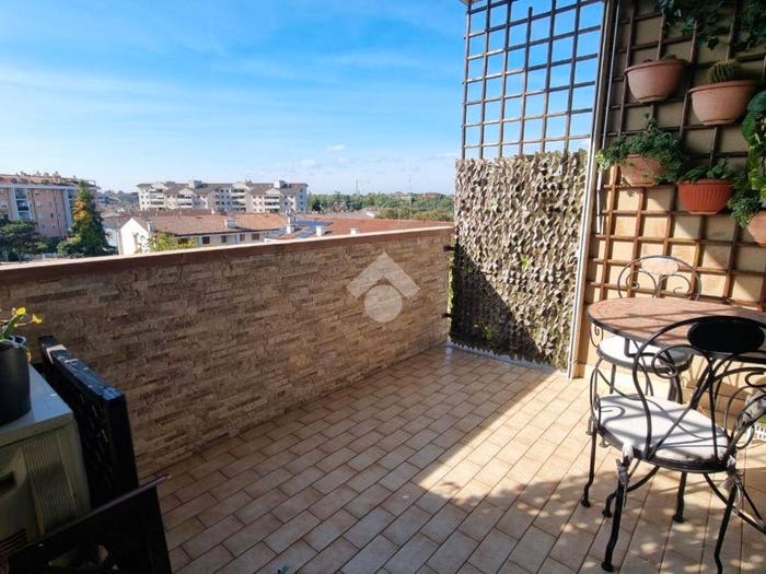 Appartamento quadrilocale in vendita in Via Crotone, Borgo Nuovo Navigatori, Verona