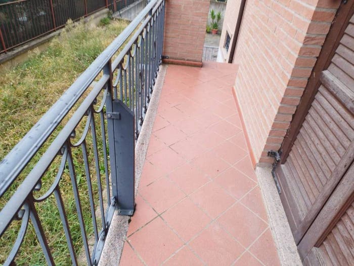Casa con 6 locali in vendita in via Panni, Modena Est, Modena