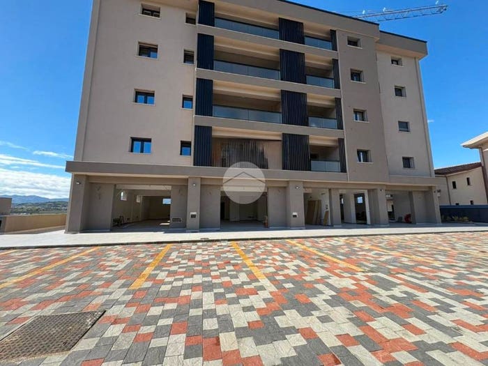 Appartamento con 5 locali in vendita in Via SP, Luzzi
