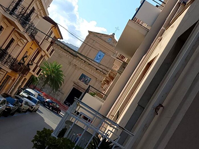 Casa quadrilocale in vendita in Via Magenta, Centro, Sant'Agata di Militello