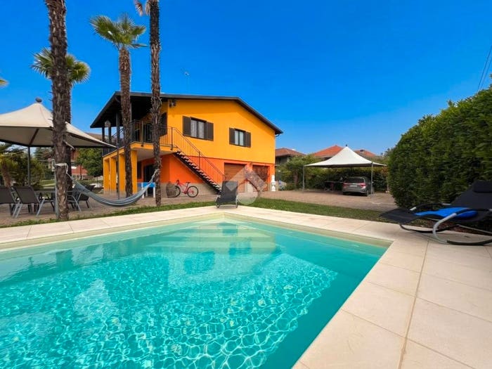 Casa con 6 locali in vendita in Via Rossini, Centro, San Francesco al Campo