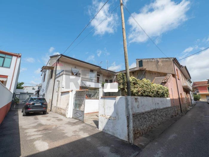 Casa con 6 locali in vendita in Via Vico Nuovo, Nocelleto, Carinola