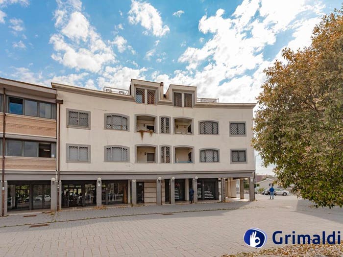 Appartamento trilocale in vendita in Piazza Attilio Omodei Zorini, Collina delle Muse, Roma