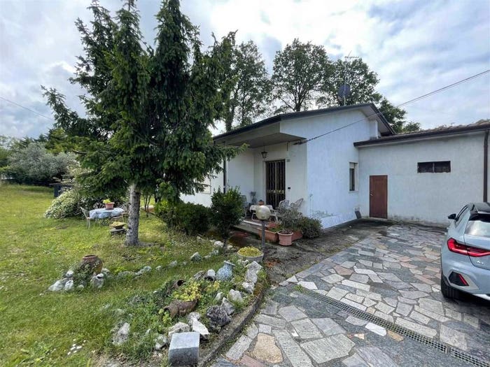 Casa con 6 locali in vendita in Colombiera Molicciara, Castelnuovo Magra