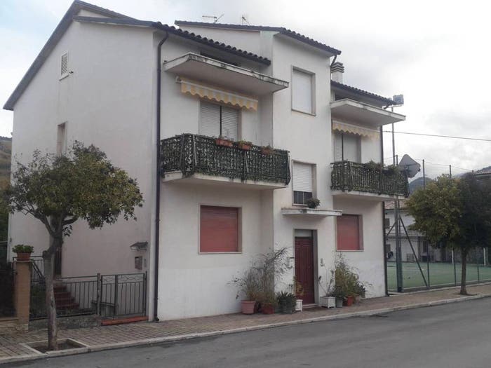 Appartamento quadrilocale in vendita in Via Papa Giovanni Paolo II, Centro, Serramonacesca