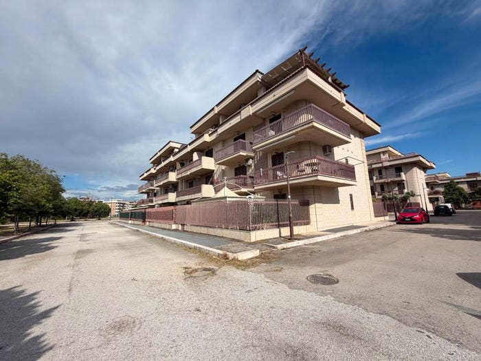 Appartamento trilocale in vendita in Via Antonio Duria, Macchia Gialla Ordona Sud, Foggia